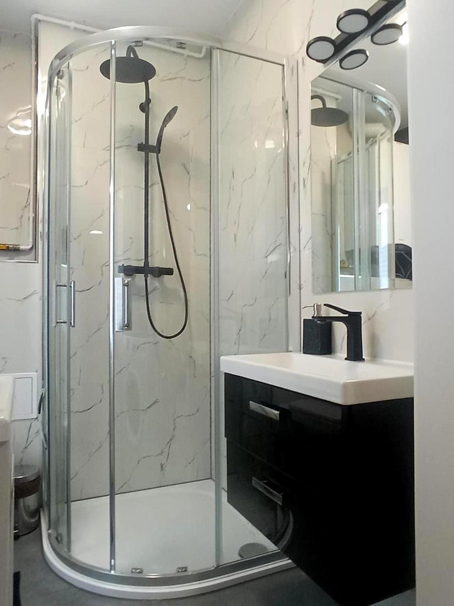 Apartament Wolnosci Еленя-Гура Экстерьер фото